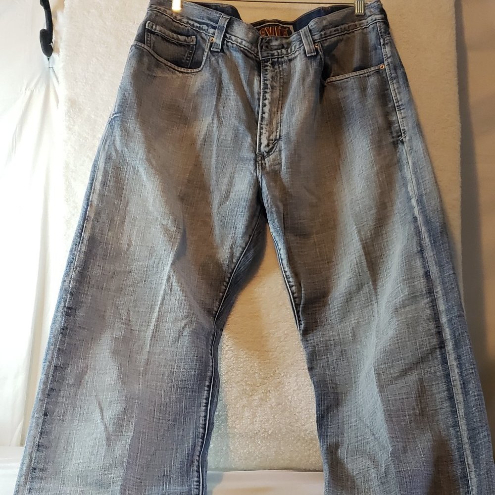 Levi's Men's Loose Straight 569 Light blue Stone Washed Jeans Size W 38 L 32